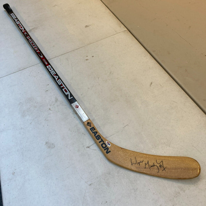 Wayne Gretzky Signed Game Issued Hockey Stick PSA DNA & Beckett COA