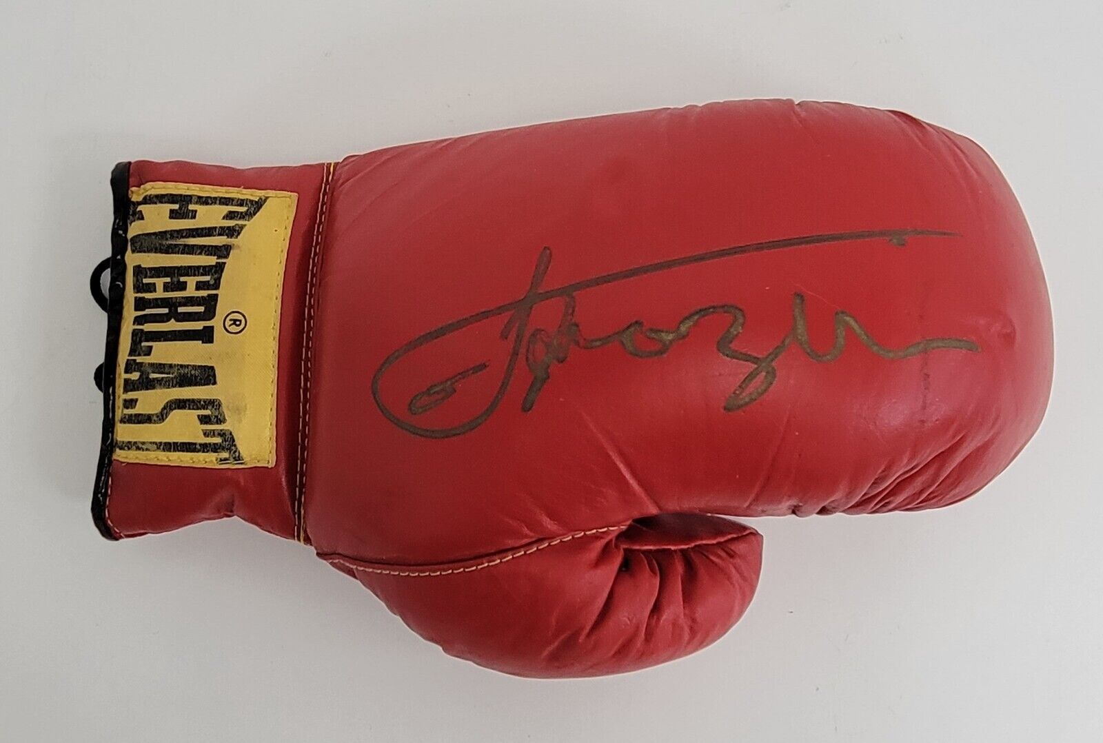 Joe Frazier Signed Everlast Boxing Glove Beckett COA
