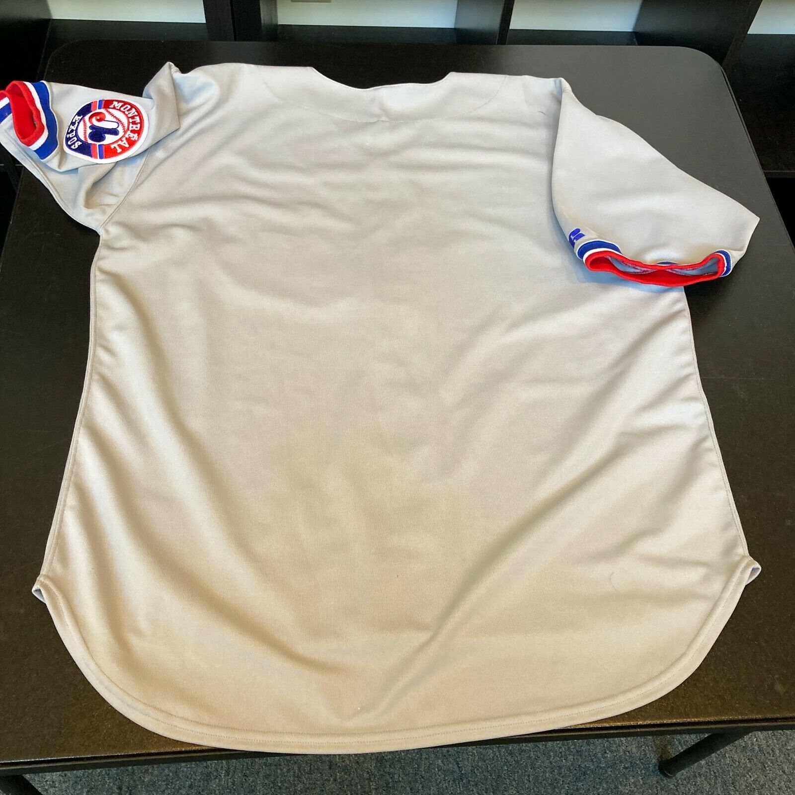 2002 Montreal Expos Team Signed Authentic Game Jersey Vladimir Guerrer —  Showpieces Sports