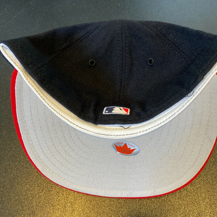 Juan Gonzalez Signed Authentic Cleveland Indians Game Model Hat Fleer Hologram