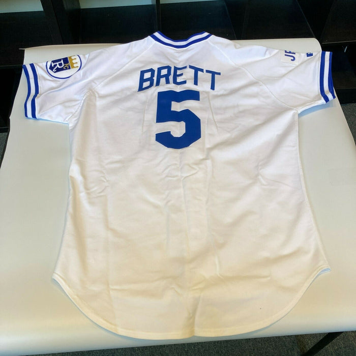The Finest 1992 George Brett Signed Game Used Kansas City Royal Jersey MEARS A10