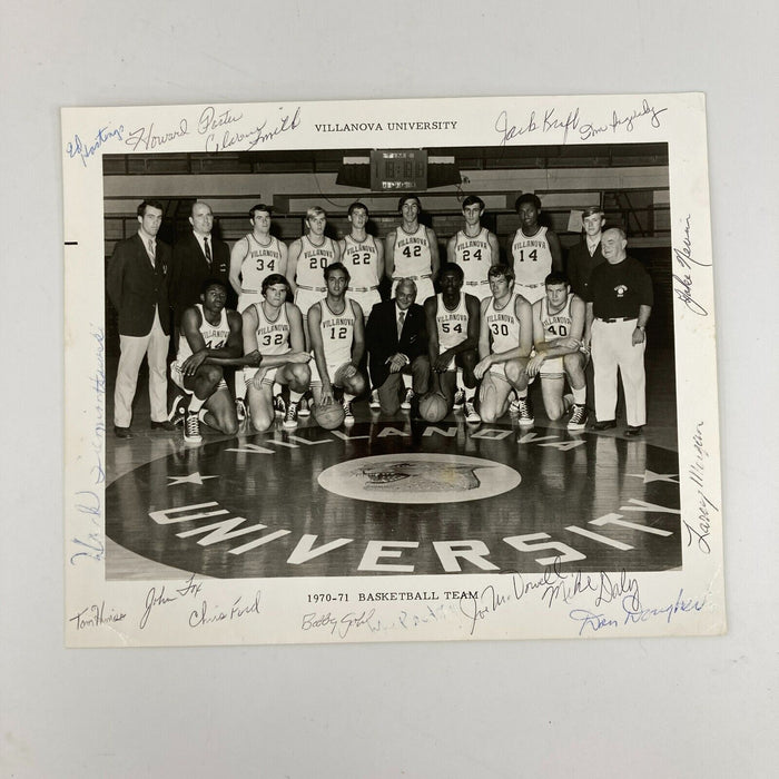 1970-71 Villanova Wildcats NCAA Champs Team Signed 8x10 Photo