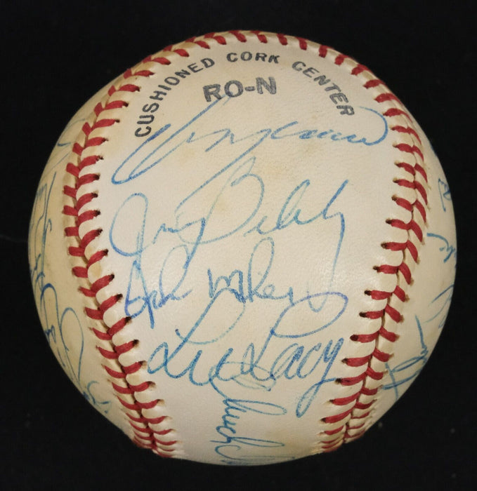 1980 Pittsburgh Pirates Team Signed National League Baseball Willie Stargell JSA