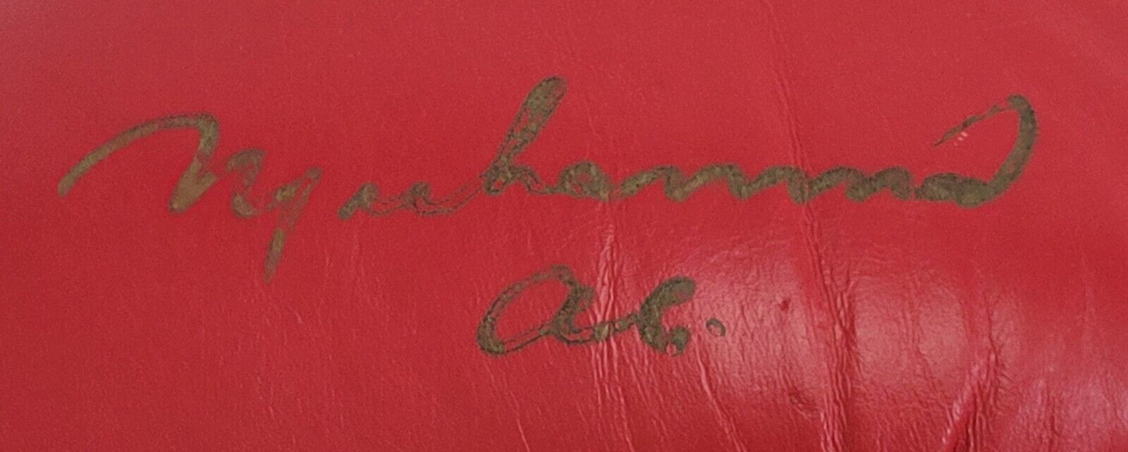 Muhammad Ali Signed Everlast Boxing Glove Beckett COA