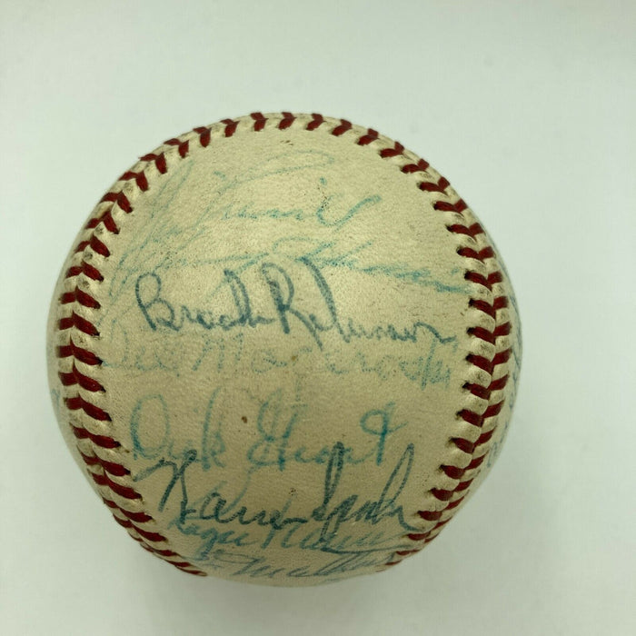 Autographed photo of Roberto Clemente who was a Hall of Fame