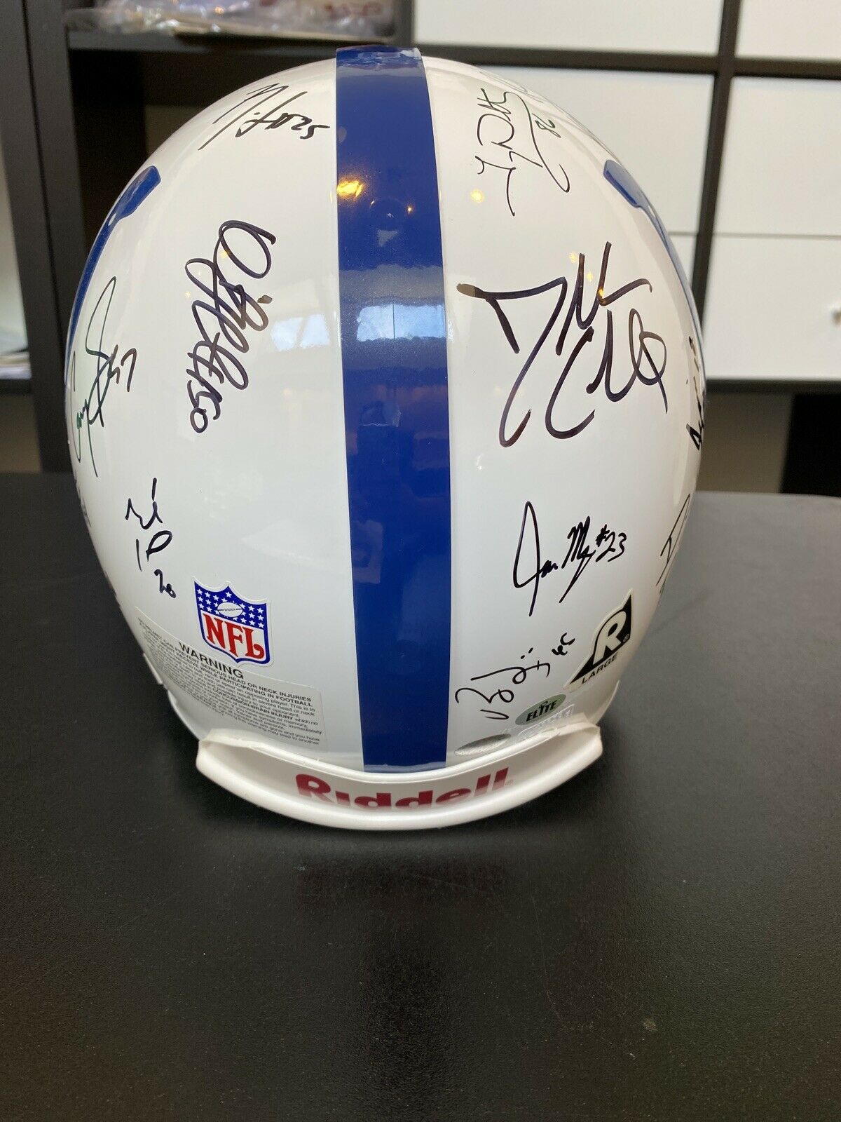 2006 Indianapolis Colts Super Bowl Champs Team Signed Helmet Peyton Ma —  Showpieces Sports