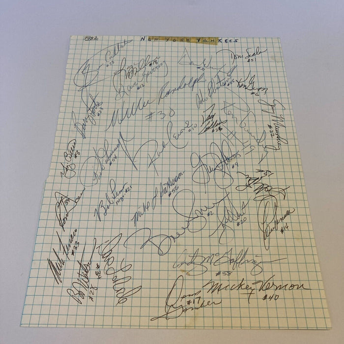 1982 New York Yankees Team Signed Autographed Sheet