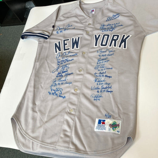 1996 New York Yankees World Series Champs Team Signed Jersey Derek Jeter JSA