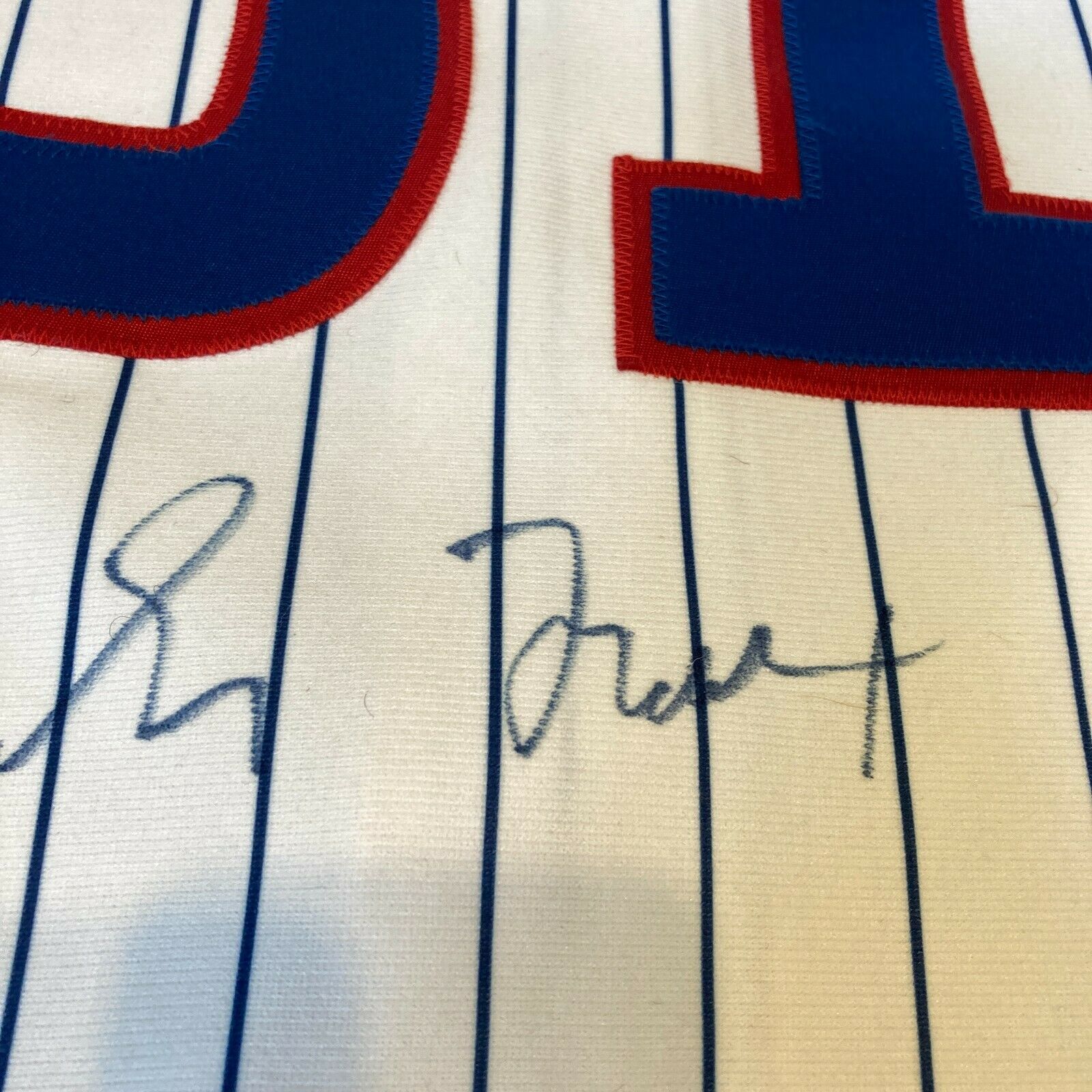 Greg Maddux Signed Authentic Chicago Cubs Game Model Jersey JSA COA —  Showpieces Sports