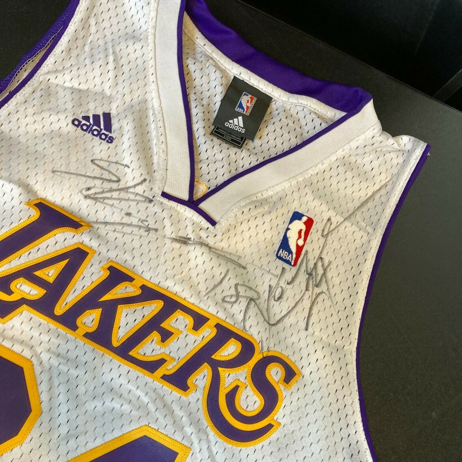 Kobe Bryant #24 Los Angeles Lakers Adidas White Autographed Jersey Youth  MEDIUM