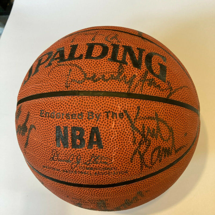Kobe Bryant Shaq 1998-99 Los Angeles Lakers Team Signed NBA Basketball Beckett