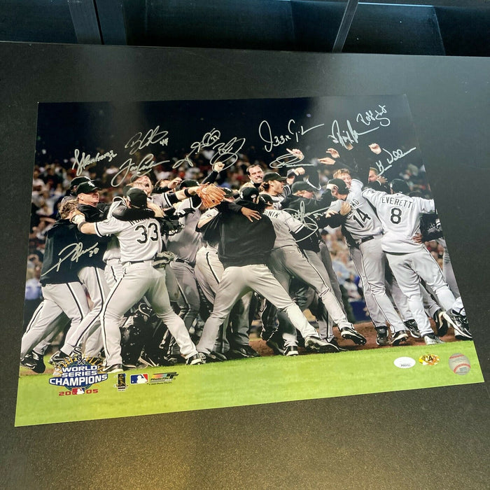 2005 Chicago White Sox World Series Champs Team Signed 16x20 Photo With JSA COA
