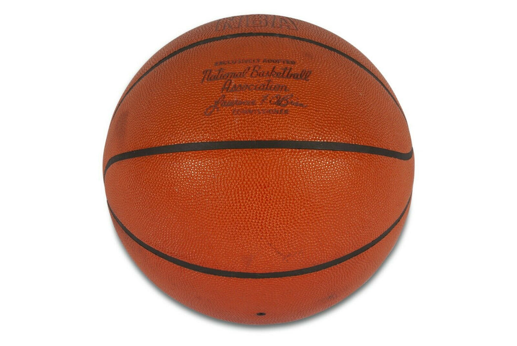 1984-85 Los Angeles Lakers NBA Champs Team Signed Vintage Basketball Beckett COA