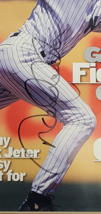 Derek Jeter Signed 1999 Sports Illustrated Magazine Beckett COA