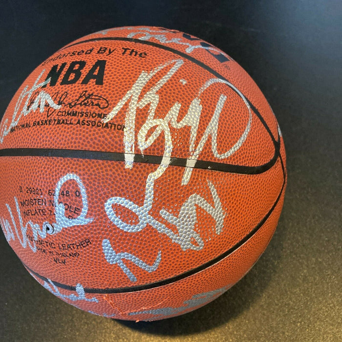 Oscar Robertson Bill Walton Chuck Daly Hall Of Fame Multi Signed Basketball PSA