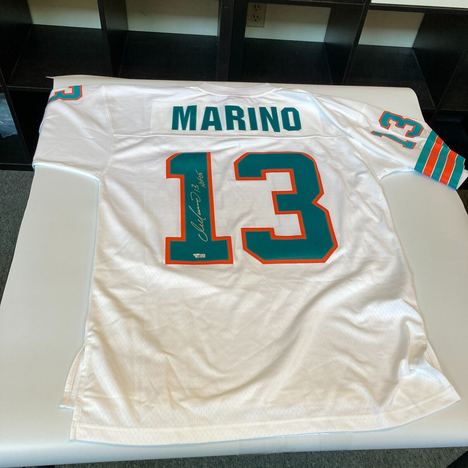 DAN MARINO 1984-1986 GAME WORN SIGNED MIAMI DOLPHINS JERSEY