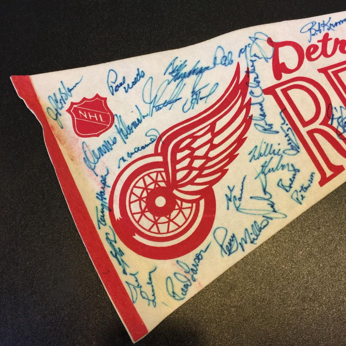 1978-79 Detroit Red Wings Team Signed Pennant Flag With 20+ Signatures