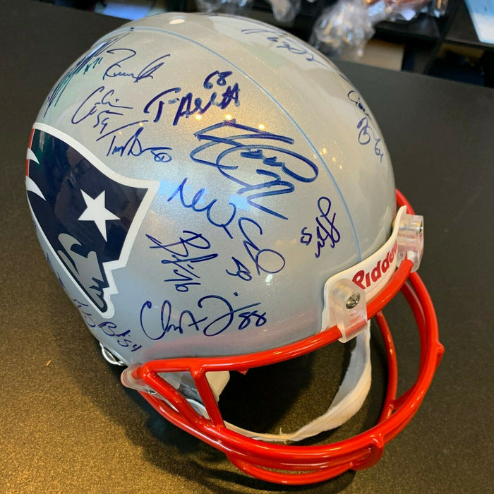 2004 New England Patriots Super Bowl Champs Team Signed Helmet Tom Brady Steiner