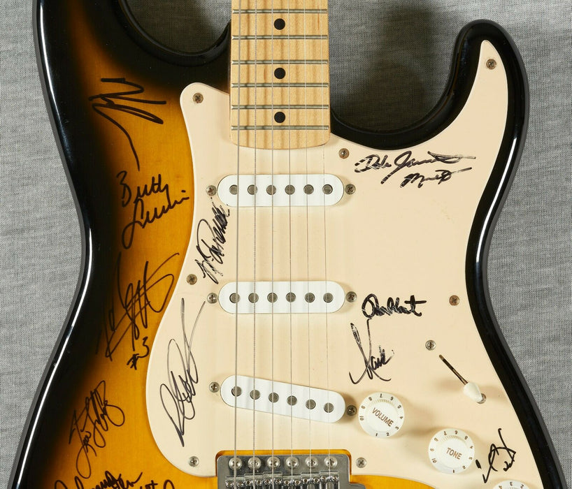 Michael Jordan & Derek Jeter Signed Celebrity Golf Classic Fender Guitar JSA COA