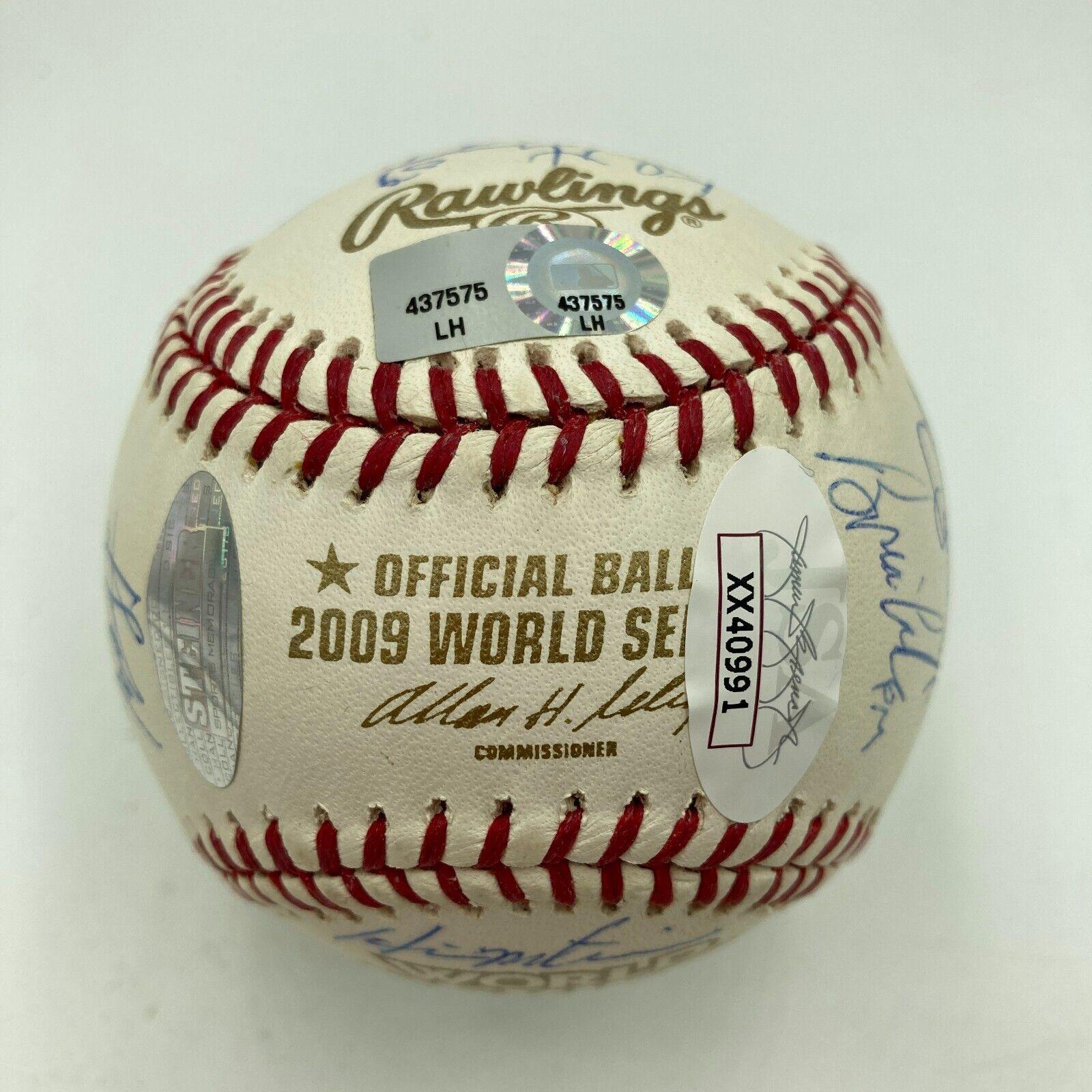 2009 New York Yankees Team Signed World Series Baseball Derek Jeter JS —  Showpieces Sports