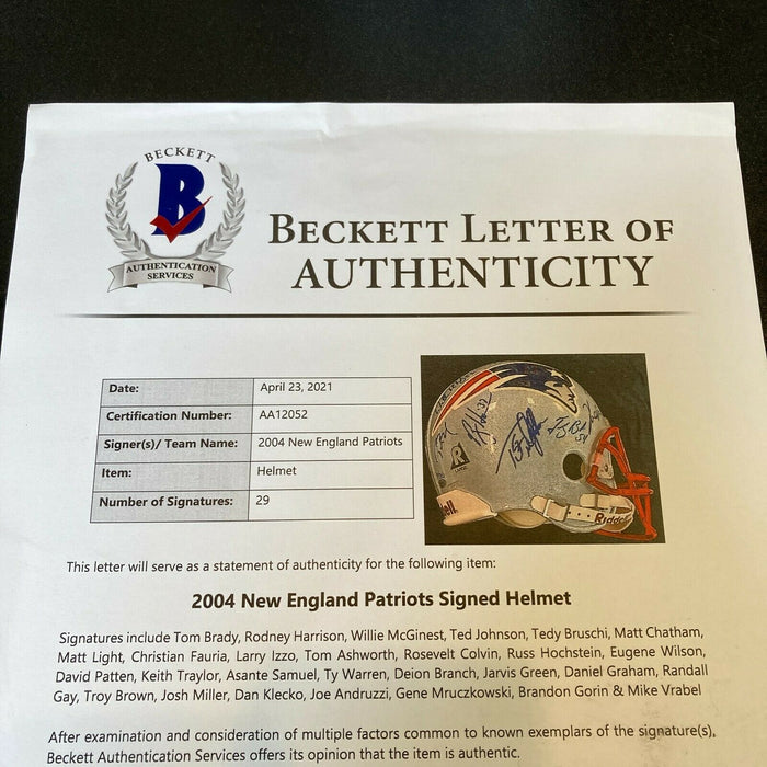 2004 New England Patriots Super Bowl Champs Team Signed Helmet Tom Brady Beckett