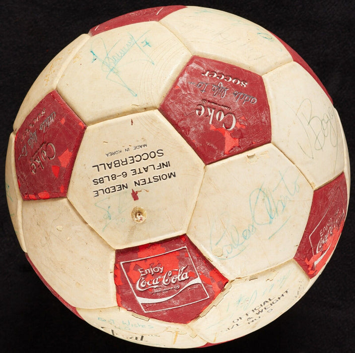 1980 New York Cosmos NASL Champs Team Signed Soccer Ball with Pele Beckett COA