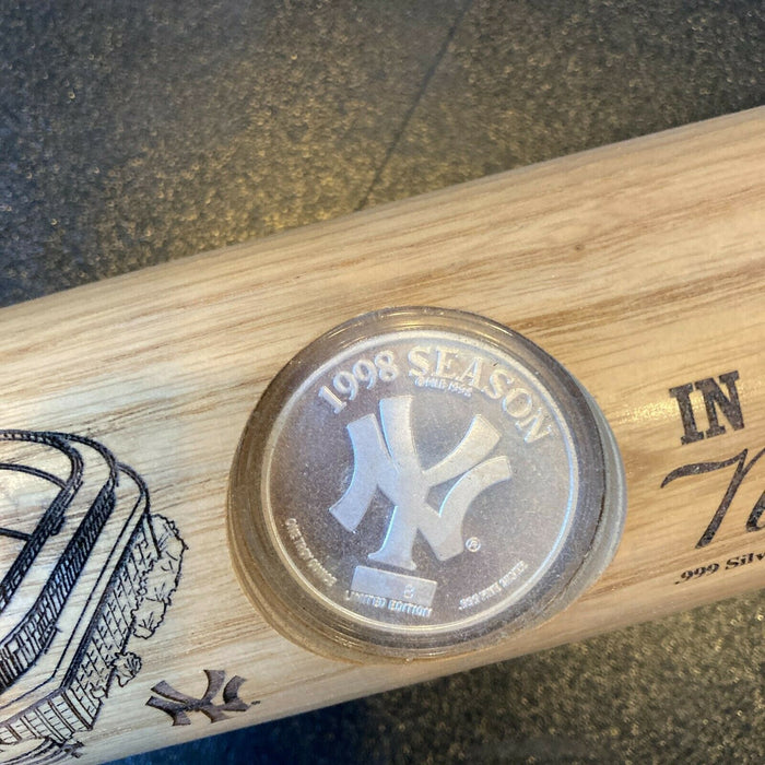 Rare Yogi Berra Signed 1998 New York Yankees Commemorative Baseball Bat JSA COA