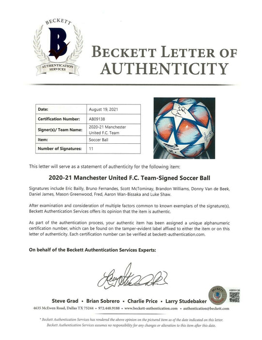 2020-21 Manchester United FC Team Signed Soccer Ball With Beckett COA