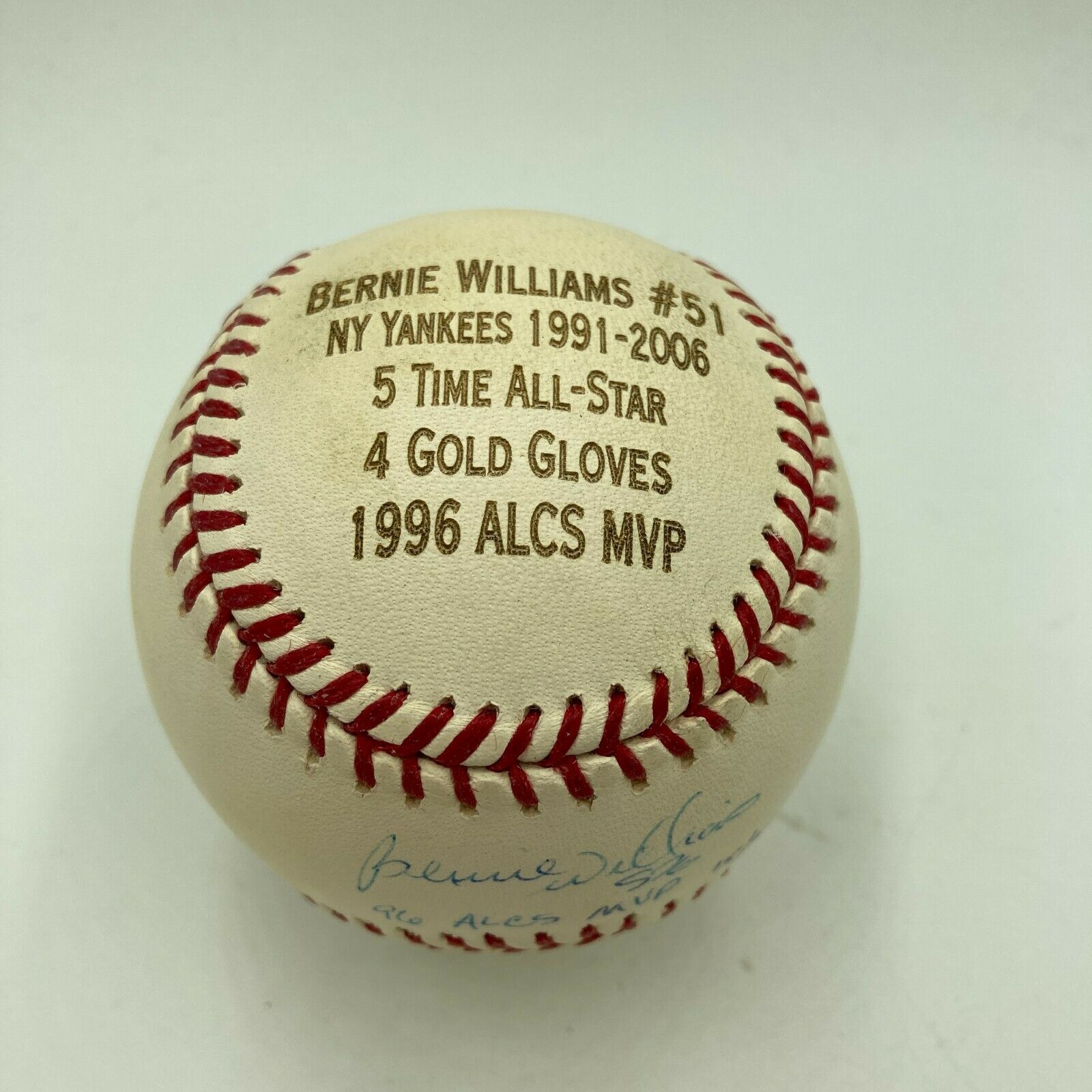1996 A.L.C.S. MVP BERNIE WILLIAMS MOUNTED AUTOGAPHED PLAQUE