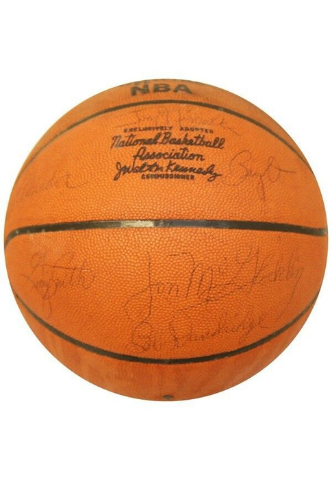 1970-71 Milwaukee Bucks Champions Team Signed Official NBA Basketball Beckett