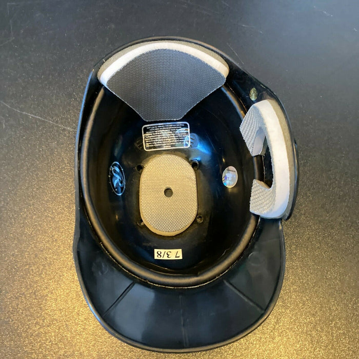 Beautiful 2005 Chicago White Sox World Series Champs Team Signed Helmet JSA COA