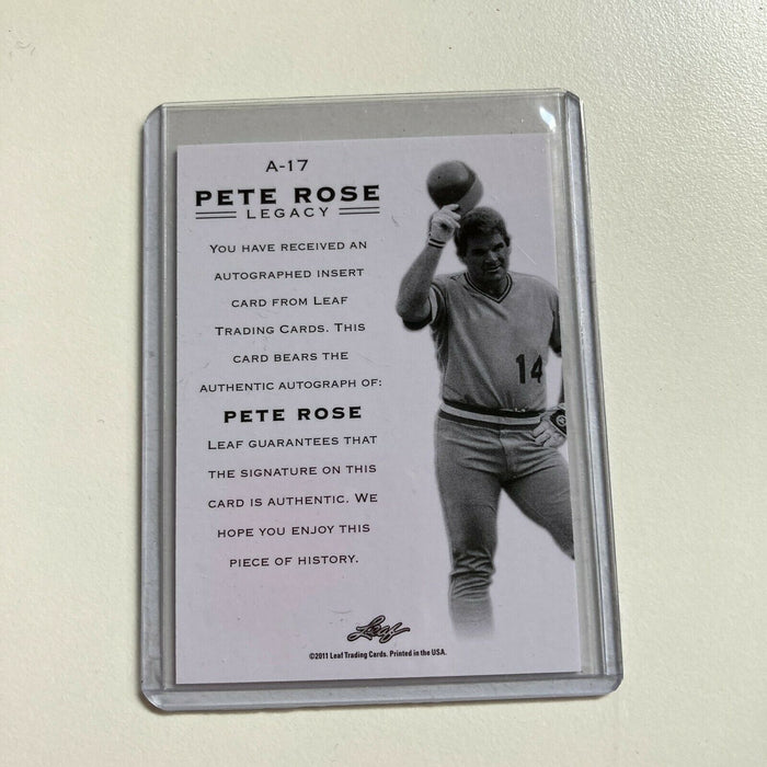 2011 Leaf Pete Rose Auto #25/30 Signed Autographed Baseball Card