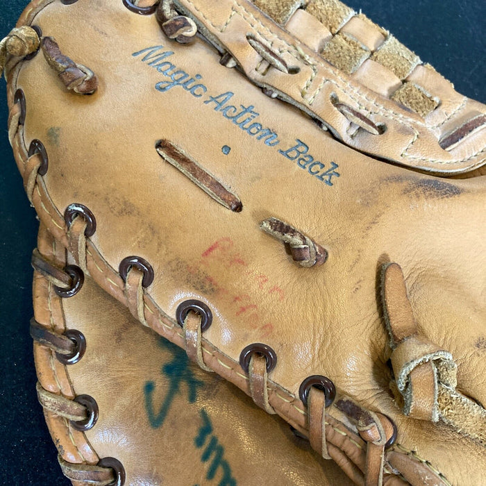 Willie Stargell Signed 1960's Game Model First Base Baseball Glove With JSA COA