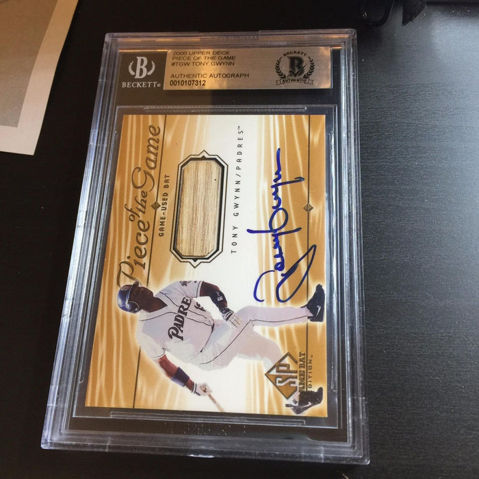 2000 Upper Deck Piece Of The Game Tony Gwynn Signed Game Used Bat Auto BGS COA