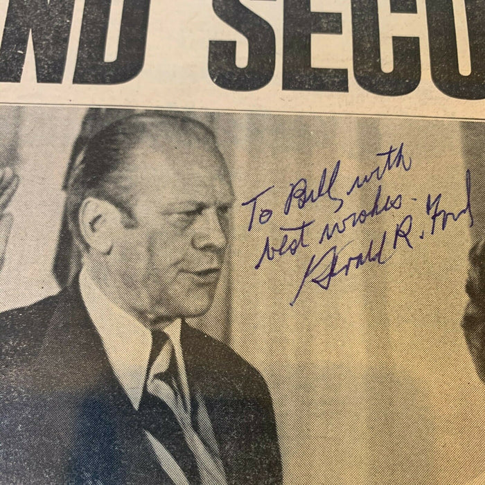 President Gerald Ford Signed Original 1974 Daily News Newspaper With JSA COA