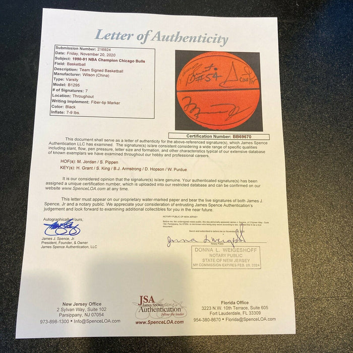1990-91 Chicago Bulls NBA Champs Team Signed Basketball Michael Jordan UDA & JSA