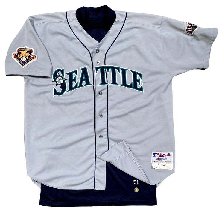 2001 Ichiro Suzuki Signed Game Used Seattle Mariners Jersey MEARS A10 —  Showpieces Sports