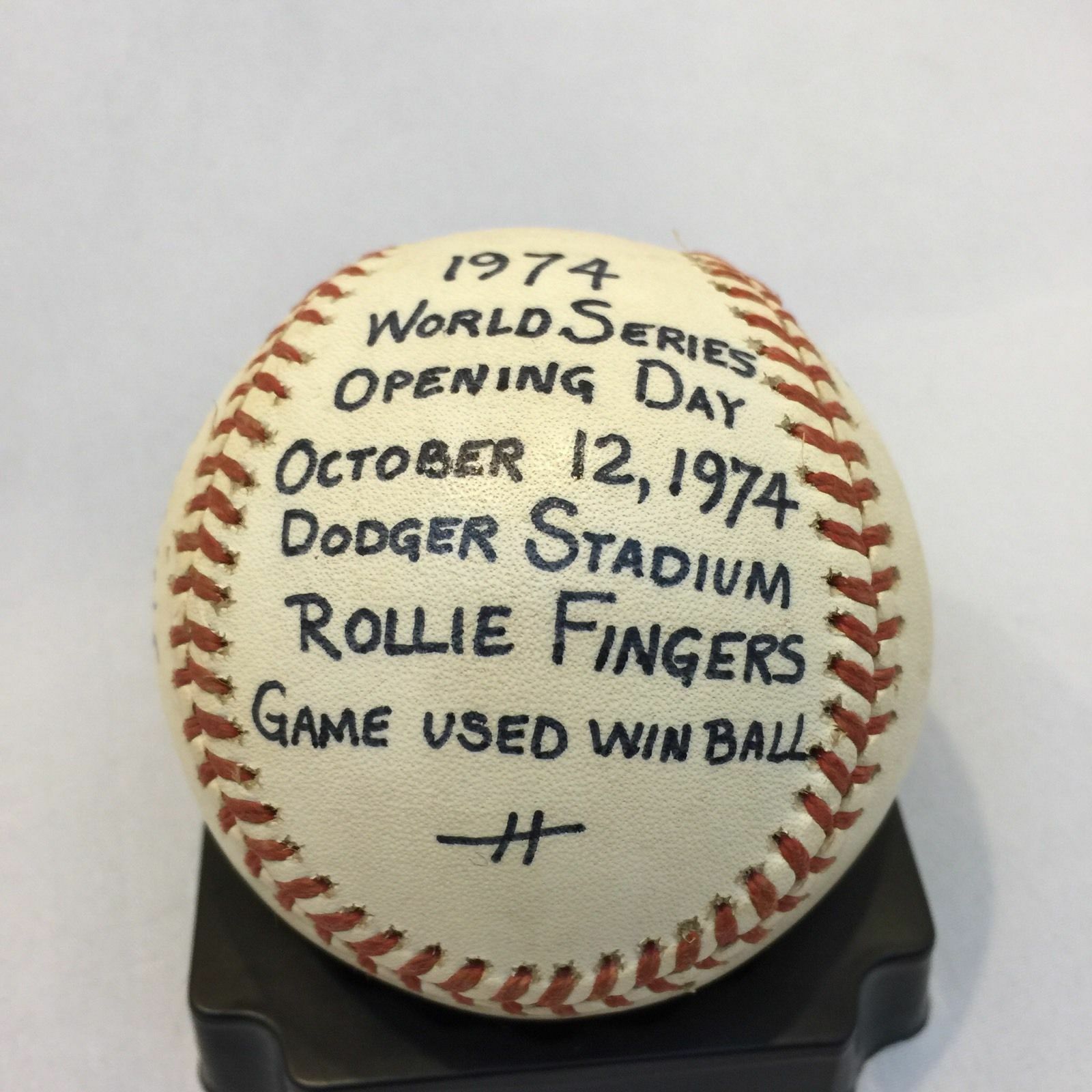 1974 WS Gm1: Rollie Fingers gets win in relief 