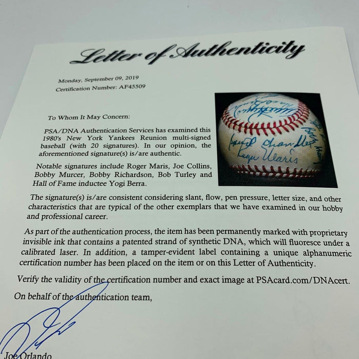 Beautiful Yankees Legends Multi Signed Baseball Roger Maris Sweet Spot PSA DNA