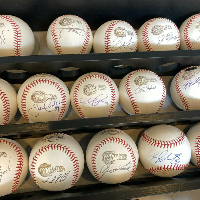 2005 Chicago White Sox World Series Champs Team Signed Baseball Display (29) JSA