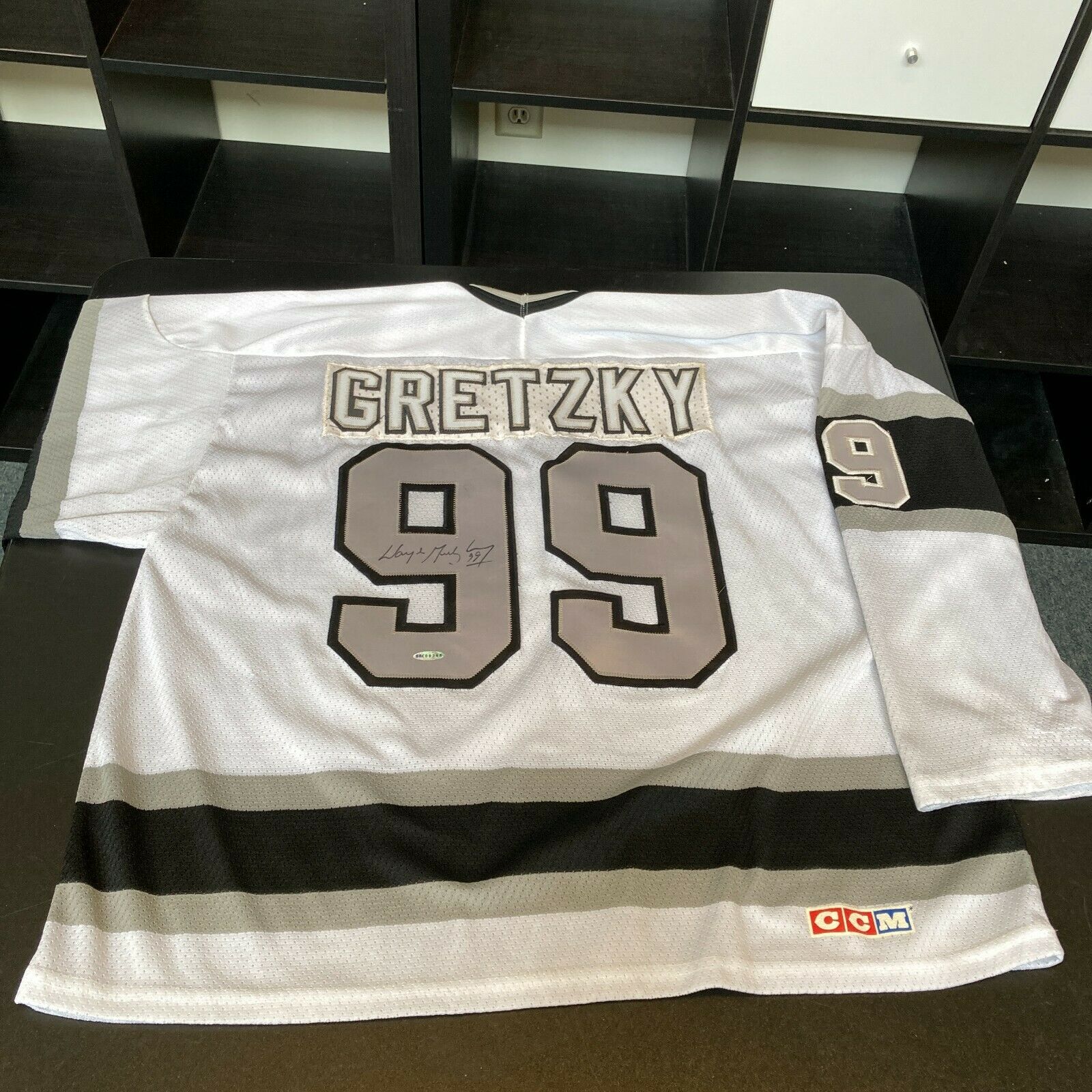 Wayne Gretzky Signed Los Angeles Kings Authentic Game Model CCM Jersey UDA  COA