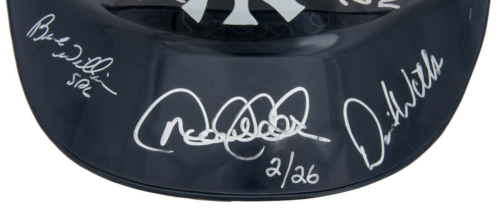 2000 New York Yankees World Series Champs Team Signed Helmet Derek Jeter Beckett
