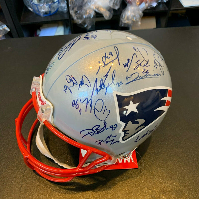 2004 New England Patriots Super Bowl Champs Team Signed Helmet Tom Brady Steiner