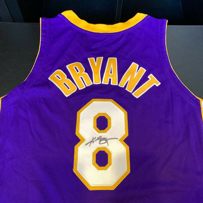 Kobe Bryant Signed 1999-00 Los Angeles Lakers Game Issued Finals Jersey PSA DNA