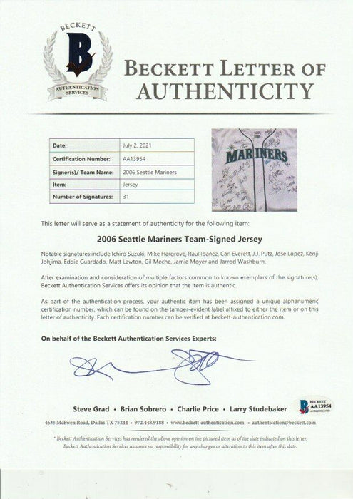 Ichiro Suzuki 2006 Seattle Mariners Team Signed Authentic Jersey Beckett COA