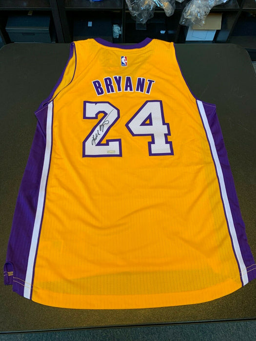 Kobe Bryant Los Angeles Lakers Autographed Gold Swingman Jersey - Panini