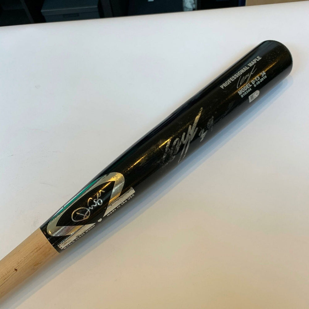 Giovanny Gio Urshela Signed Game Used Bat New York Yankees MLB Authenticated