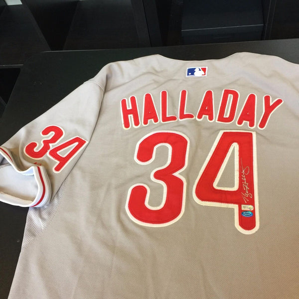Roy Halladay Signed Authentic Philadelphia Phillies Jersey MLB AUTHENTICATED