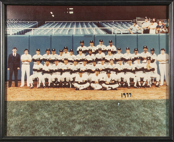 1977 Yankees World Series Champs Team Signed Large Photo Thurman Munson PSA DNA
