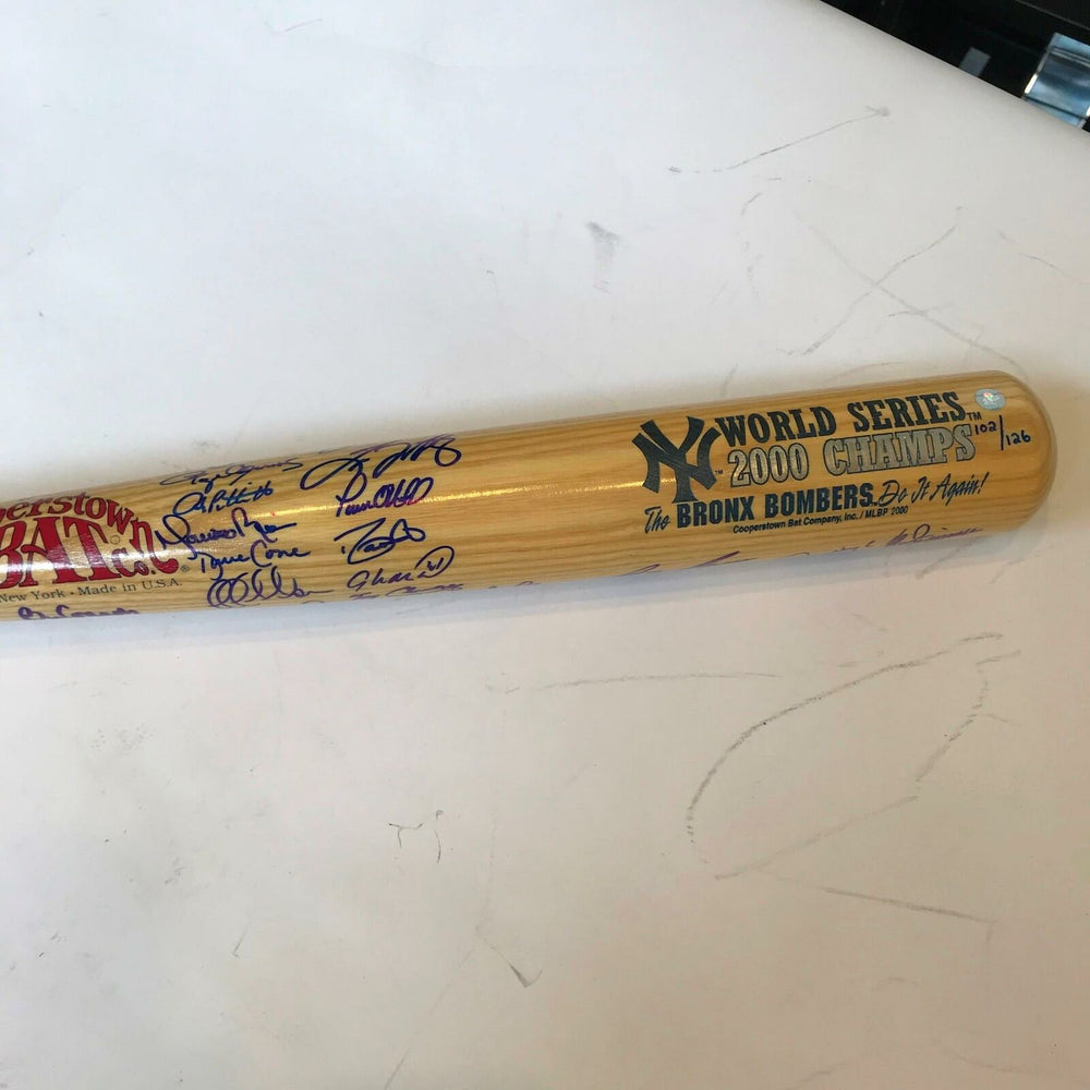 2000 NY Yankees WS Champs Team Signed Bat Derek Jeter Mariano Rivera JSA COA